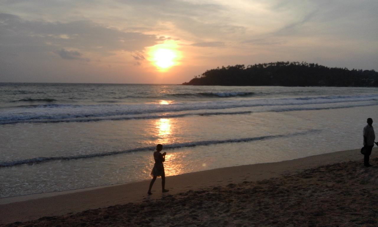 Coco One Holiday Inn Mirissa Luaran gambar