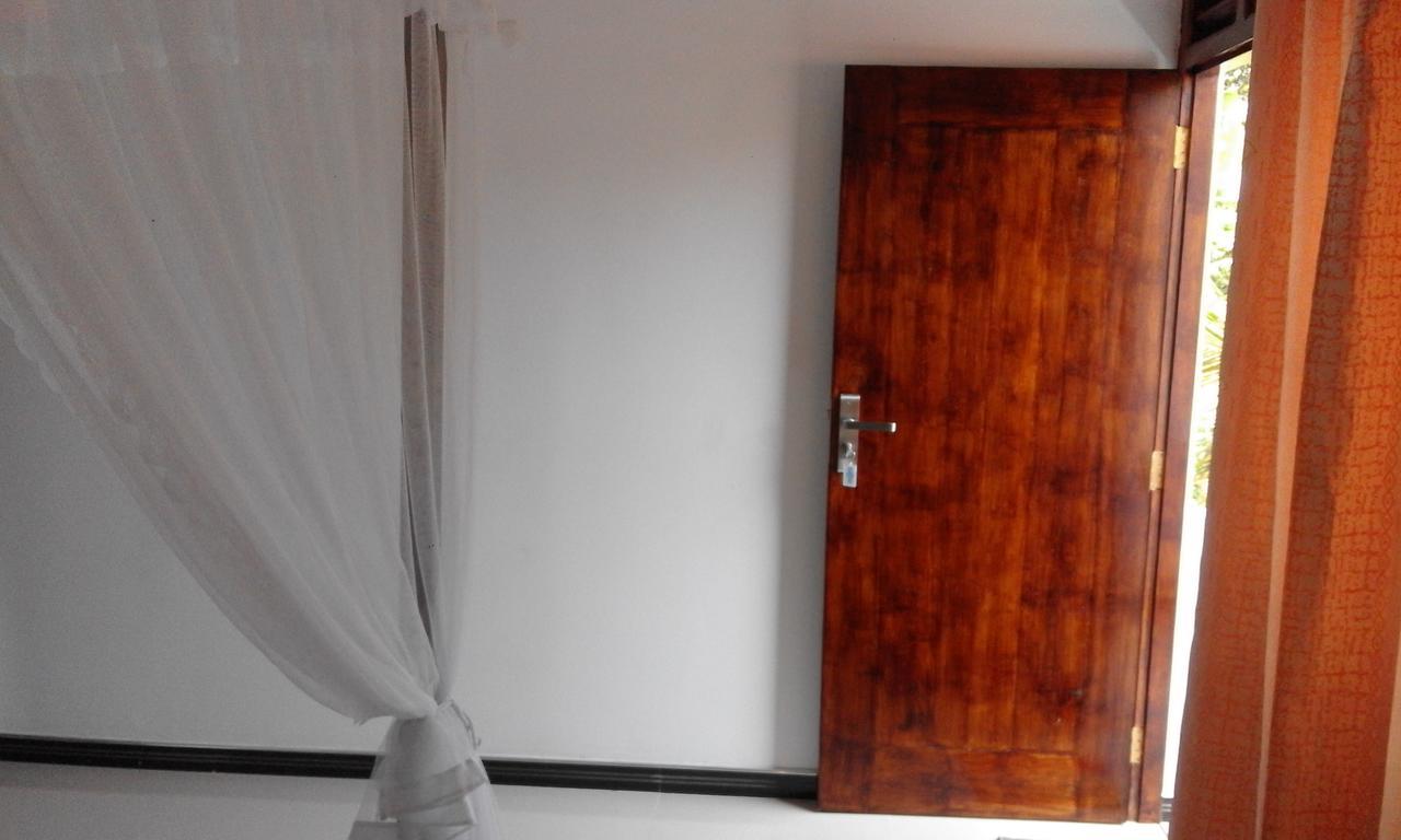 Coco One Holiday Inn Mirissa Luaran gambar